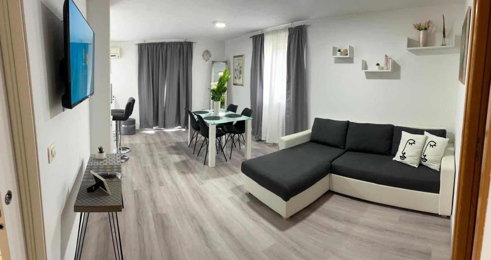Villa Bubalo Omiš Esterno foto